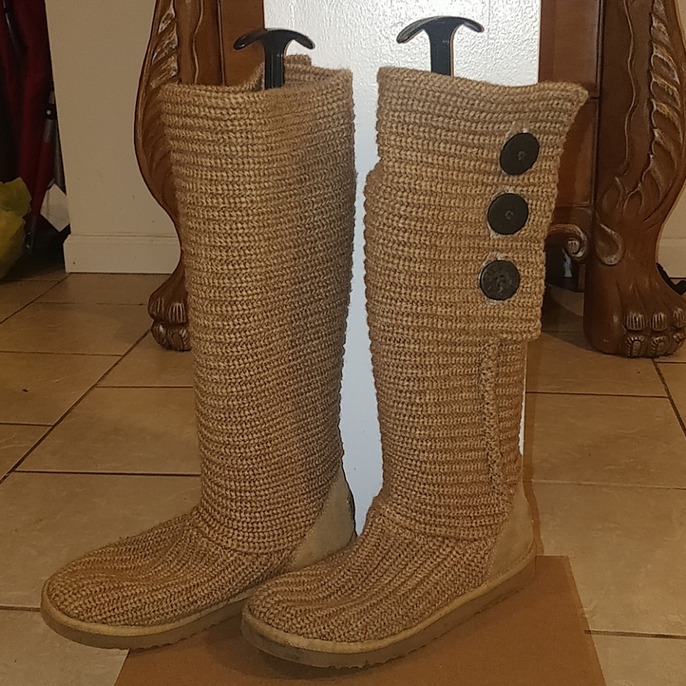 Knitted, tall UGG boot - Picture 4 of 7
